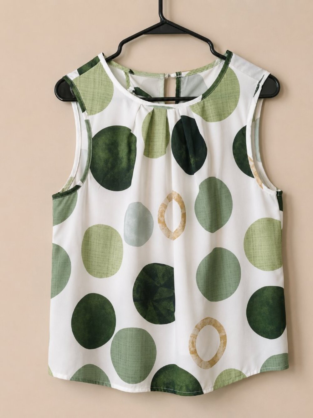 Sleeveless White Pant Set with Green Polka Dots - Picture 10 of 10